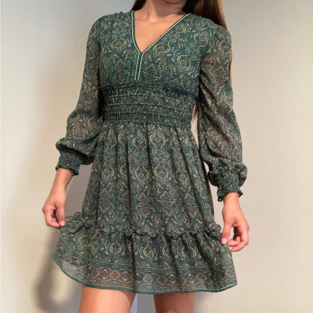 Green Flowy Long Sleeve Mini Dress
